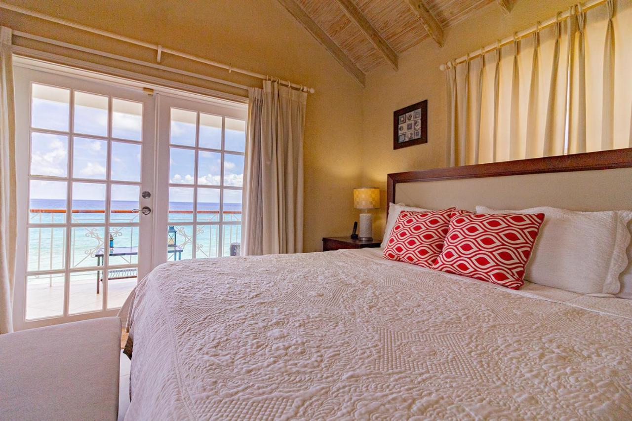 Bianca Bay Villa Saint James Bagian luar foto